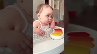 Ну вот поели можно и поспать #спать #приколы #смешныевидео #малыши #baby girl#sleep