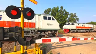 Railroad Crossing | Random Jenis Lampu Palang Perlintasan Kereta Api