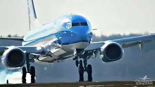 Six amazing landings filmed up close. Boeing 737-800