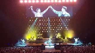 When You Look Me In The Eyes Jonas Brothers Live - THE TOUR Argentina 25-04-2024