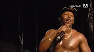 Dizzee Rascal  - Dance Wiv Me (Live at the Big Day Out, Sydney, 2010)