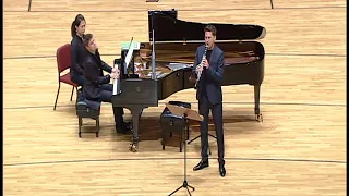 Daniel Ottensamer plays Joseph Horovitz Sonatina for Clarinet and Piano