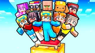 10 FRIENDS On ONE BEDWARS LUCKY BLOCK!