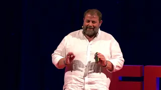 Una tazza di tè non è mai solo una tazza di tè | Francesco Sottile | TEDxMantova