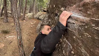 Bouldering in Albarracín (6b-7b+ Grade range!!)