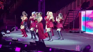 TWICE (트와이스) - Feel Special - Fancam[4K] III Tour NY 2022.02.27