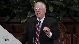 What Grace Teaches Us | Guard Your Heart #4 | Pastor Lutzer