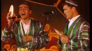 Sohibjon Niyazov & Abdunabi Ibrohimov (Uzbekistan) at "Sharq Taronalari" Int. Music Festival 2001