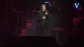 Raphael arrasa en el concierto más multitudinario de la pandemia