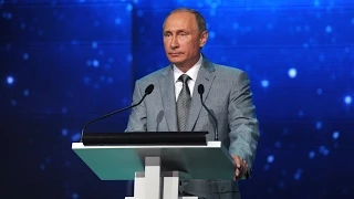 Владимир Путин посетил образовательный центр "Сириус" в Сочи