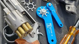 Smith & Wesson 627 and 327: TKCustom Moonclips, Reloading 8 Rounds with Ease