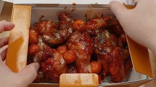 이번신메뉴 치킨 괜찮네.. The new menu chicken...is back!  Cinema Mukbang by DoNam