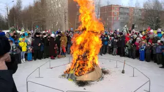 Сжигание чучела Масленицы