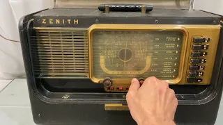 Zenith Transoceanic Wave Magnet Radio