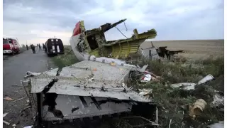 MH17 Crash In Ukraina : [Malaysia Airlines MH17 Crash