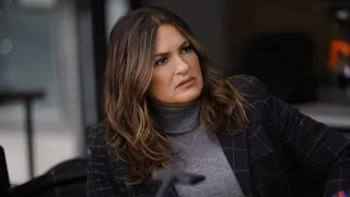 Law And Order: SVU's Mariska Hargitay Reveals New BTS Reunion With Chris Meloni, Plus First Look At