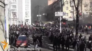 Майдан против Беркута 18 02 2014, Бои на ул  Шелковичной, Киев смерть 720p