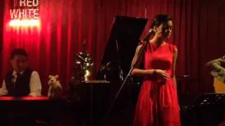 Eva Celia - Amazing Grace (Live at Red White Lounge)