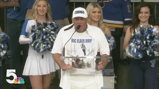 WATCH: Brett Hull's beautiful rendition of 'Gloria'