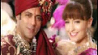 Salaam Aaya (Video Song) | Veer | Zarine Khan & Salman Khan