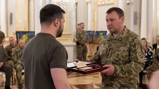 Володимир Зеленський вручив ордени «Золота Зірка» Героям України та родинам загиблих Героїв 01.04.24