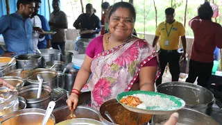 Hyderabad Famous Aunty Street Food - Hard Working Women - Cheapest Roadside Unlimited NonVeg Food₹70