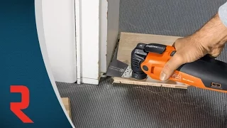 Comment raccourcir un cadrage de porte avec précision pour installer un plancher flottant