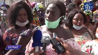 GUINÉE  - SOCIÉTÉ :des femmes manifestent devant le palais Sékhoutouréah