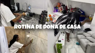 ROTINA DE DONA SE CASA - LAVEI O BANHEIRO + ORGANIZEI A CASA