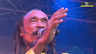 FEELIN' IRIE opens the ISRAEL VIBRATION concert @ Rototom Sunsplash 2019