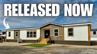 EVERYONE at the show was TALKING about this NEW prefab house! Mobile Home Tour