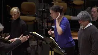 Simon Rattle rehearses Ligeti's Aventures