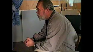 Сергей Александрович Алимов в общежитии ВГИК у своих студентов, 2001