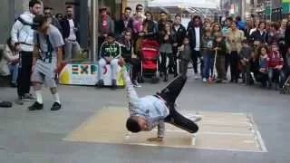 Street dance Piazza del Duomo Milano with accident.