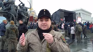 Волонтер Володимир Кошовенко висловлює підтримку медикам, волонтерам та добровольцям.