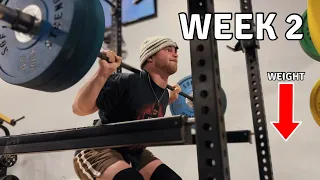 LOSING WEIGHT, LIFTING HEAVY | I Train Like A Powerlifter (WEEK 2)