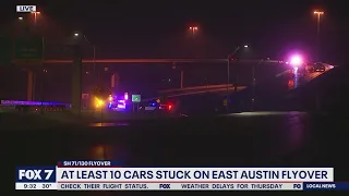 10 vehicles stuck on flyover in Southeast Austin due to ice on overpass | FOX 7 Austin