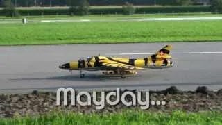 Mayday, mayday...  Hunter JET WM 2013