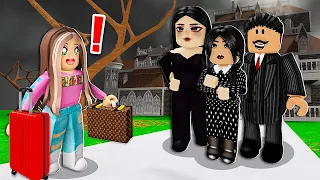 ¡ADOPTADO Por un FAMILIA WEDNESDAY! (Roblox)