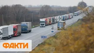 Водії живуть у машинах: черги на західних кордонах України досягли 20 км