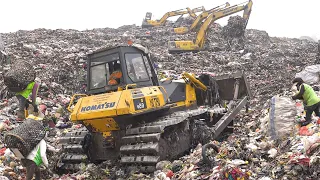 Extremely Dangerous Job of Working in World’s Biggest Landfills