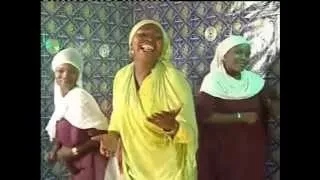 Nigerian Yoruba Islamic Music -  'Eni Aye Nfe' by Hajia Kafayat Adebola