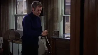 Bullitt - breakfast scene