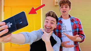 17 Signs You're Addicted To Your PHONE | Smile Squad Comedy