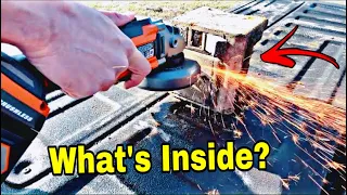 What's Inside This OLD Locked Safe I Found Magnet Fishing?!