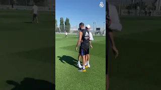 🤝 HE'S back! 🇫🇷 Karim Benzema | Real Madrid Shorts