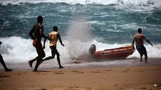 Lifeguards Lose Control Of Boat(Friday 13th) - Stuck in Full Throttle - Salt Rock Ballito (Fail)