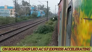 12429 LKO- NDLS AC S.F IN A HURRY TO REACH NDLS #indianrailways #trending #viral