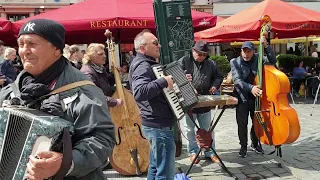 Brussels Underground - Romanian Gypsy