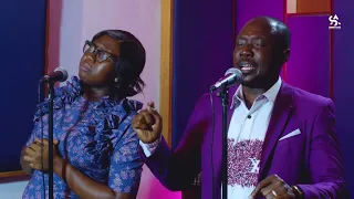 CRY OF A WORSHIPER WITH SANDY ASARE AND APOSTLE KADJAH (twi prayer songs )
